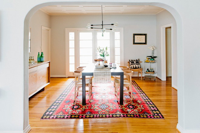 windows in dining room